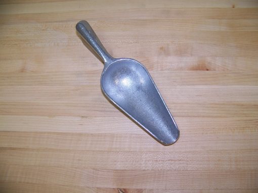 Bar scoop